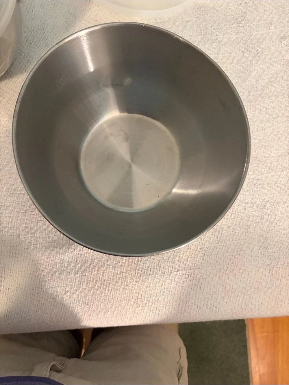 Farberware metal stacking bowls with lids